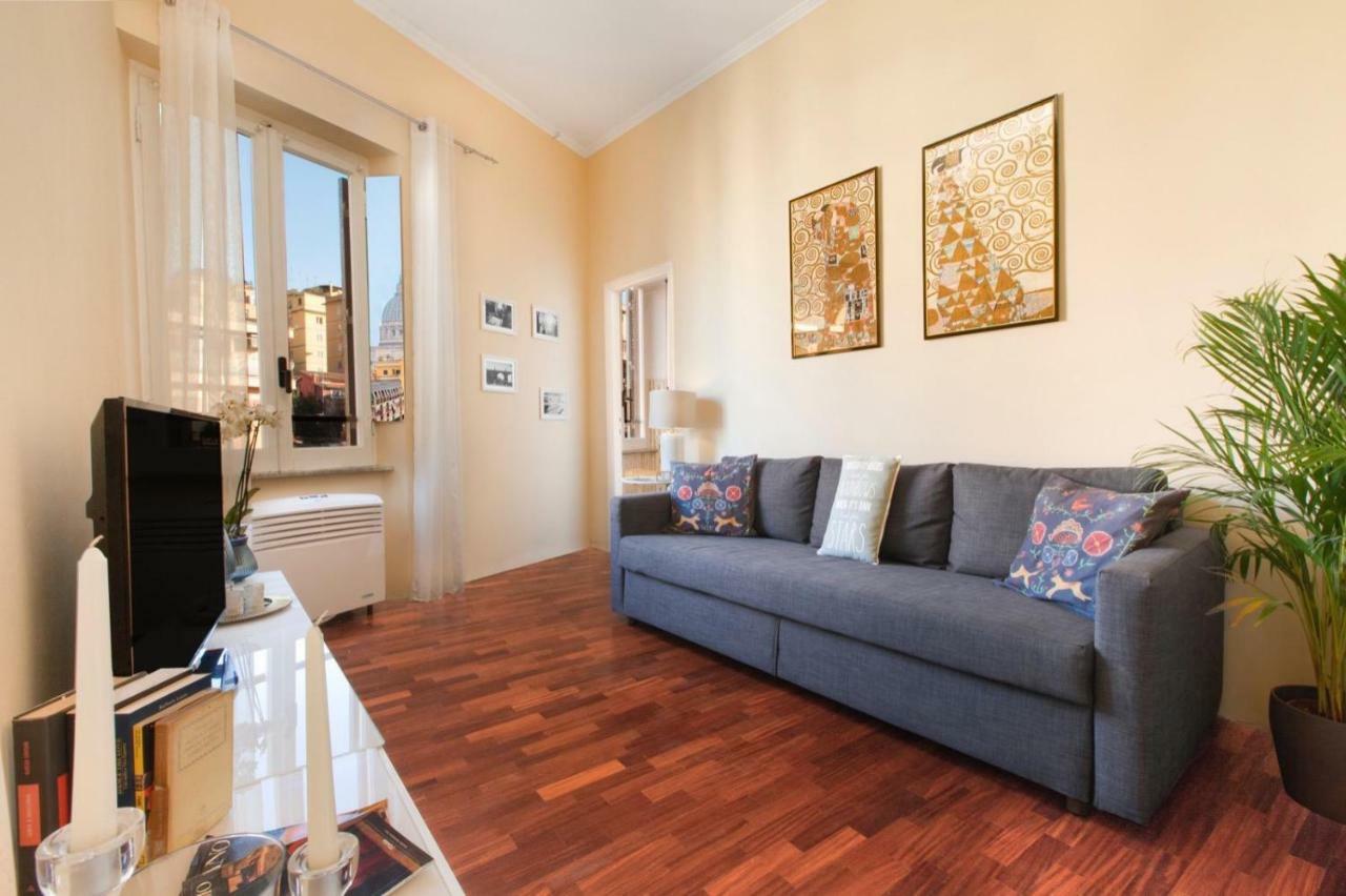 Postcard From St Peter'S Dome Apartment Exterior photo